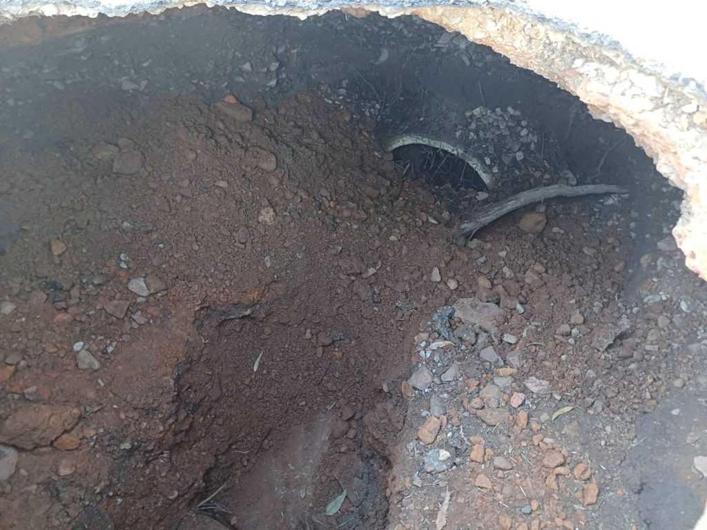 R102 sinkhole repair works underway between Jeffreys Bay and Humansdorp in the Kouga region.