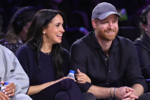 Harry and Meghan return to UK with children for extended stay