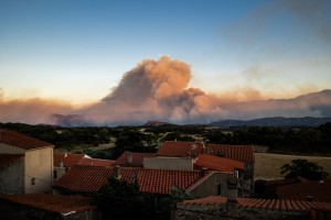 Thousands evacuate as wildfires rage across southern Europe