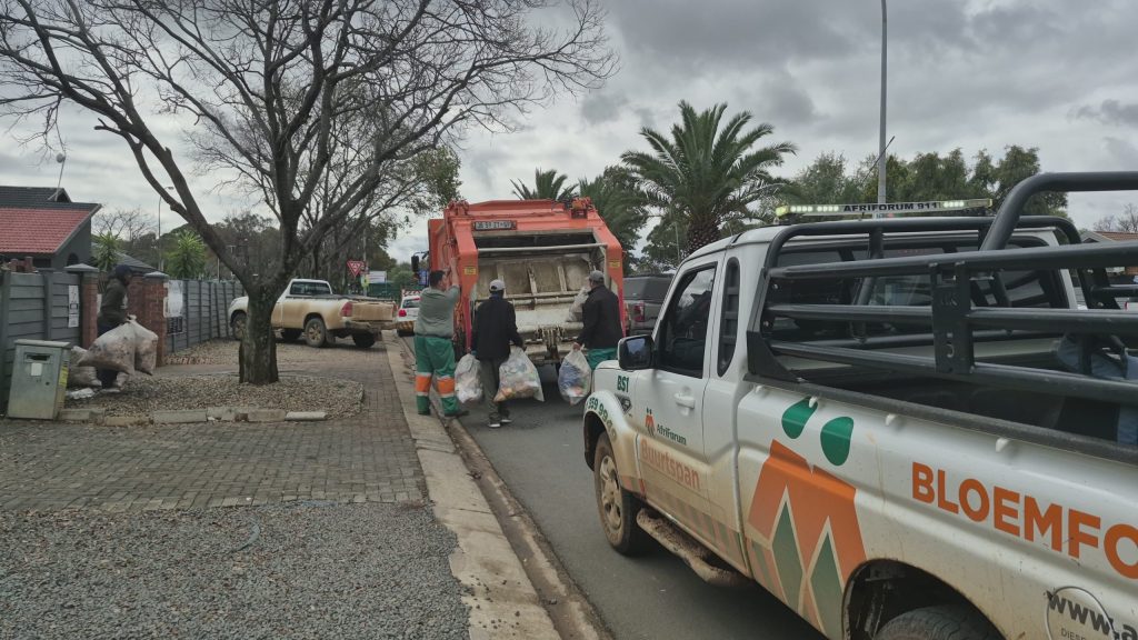 AfriForum se vullisverwydering.