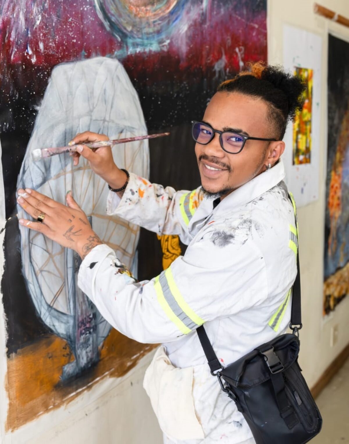 Junior Oliphant, artist from Kimberley.