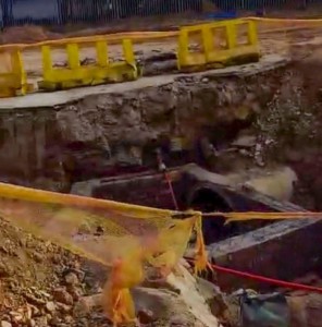 WATCH | Rugby spectator dies after falling into deep excavation on Lynnwood Road
