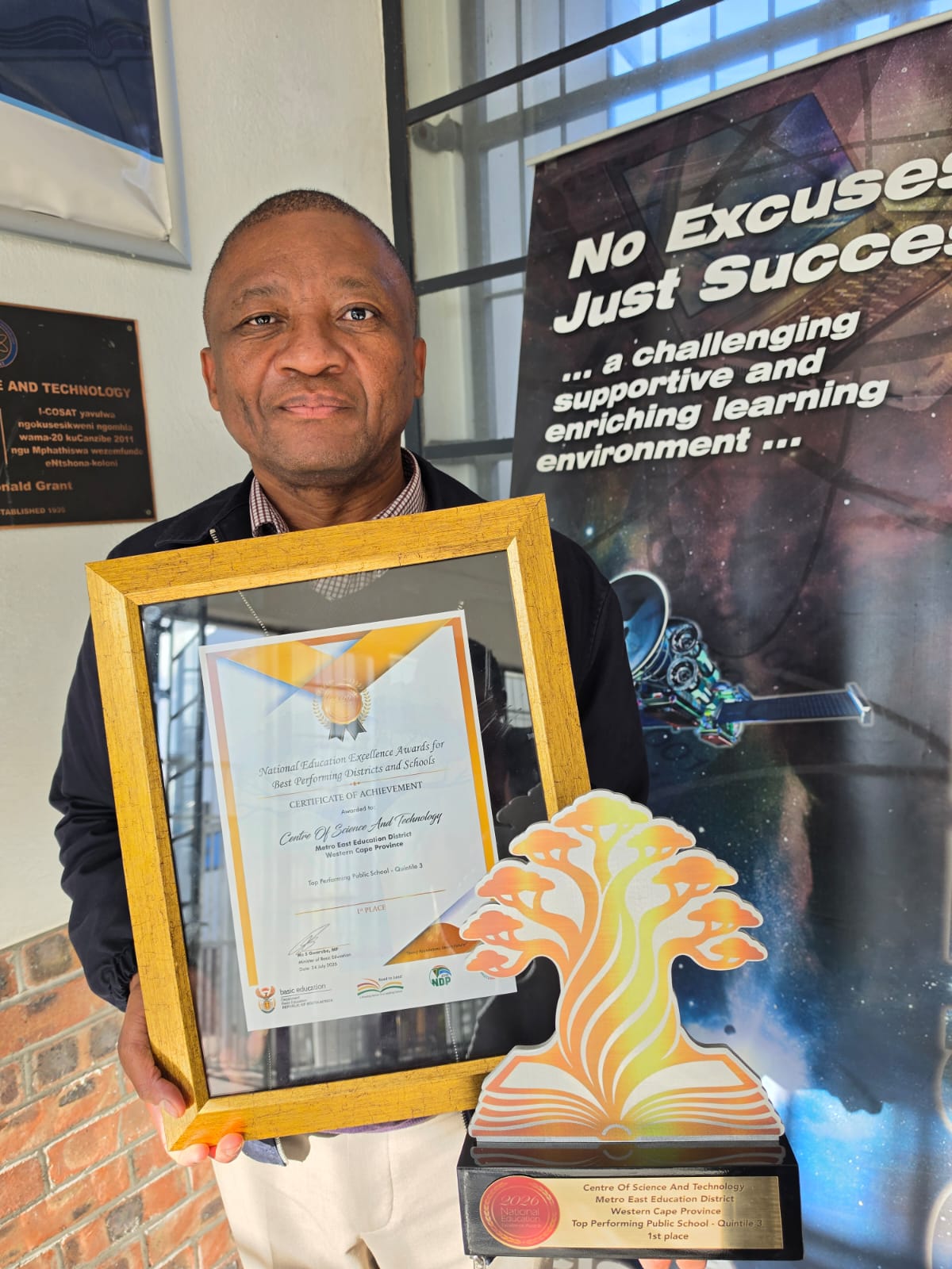 Khayelitsha’s COSAT named top-performing Quintile 3 school in South Africa