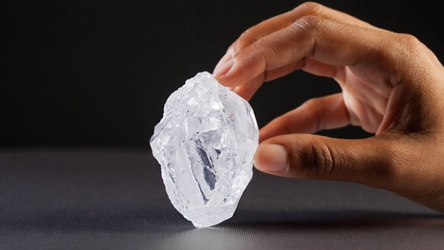 De Beers' Venetia mine near the Botswana and Zimbabwe borders accounts for more than 40% of South Africa's annual diamond production.