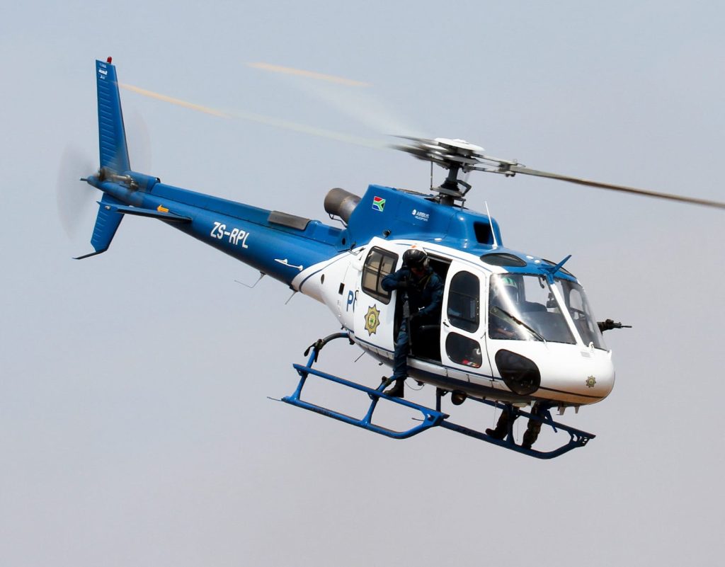 SAPS pilot Div de Villiers retires.