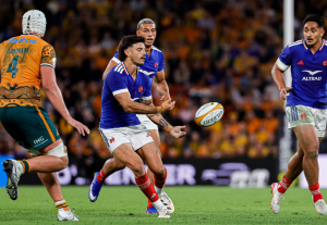 France roar back as Wallabies crumble after half-time