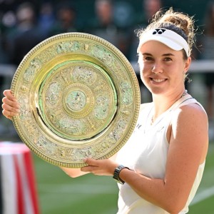 Noskova survives tearful meltdown to win first Wimbledon title