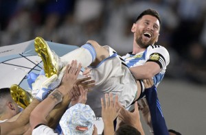 Lionel Messi announces retirement from international football