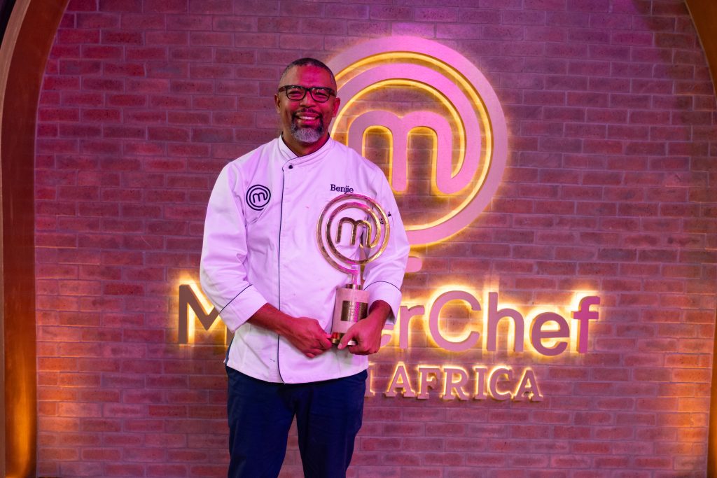 Andrew Benjamin van Kimberley is die wenner van die sesde Masterchef-seisoen.