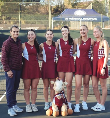 Hoër Meisieskool Bloemhof o.19A Tennisspan Kroonlys Kampioene!