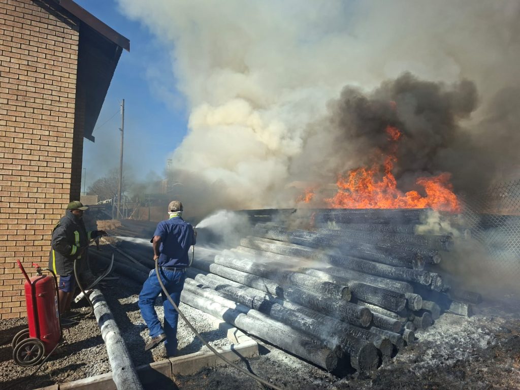 'n Brand by die Vrede-substasie