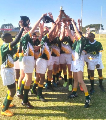 Hoërskool Solomon Senekal Vier Dubbele Rugbytriomf
