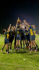 Milnerton kraai koning by jaarlikse Sarel Burger-sewesreeks