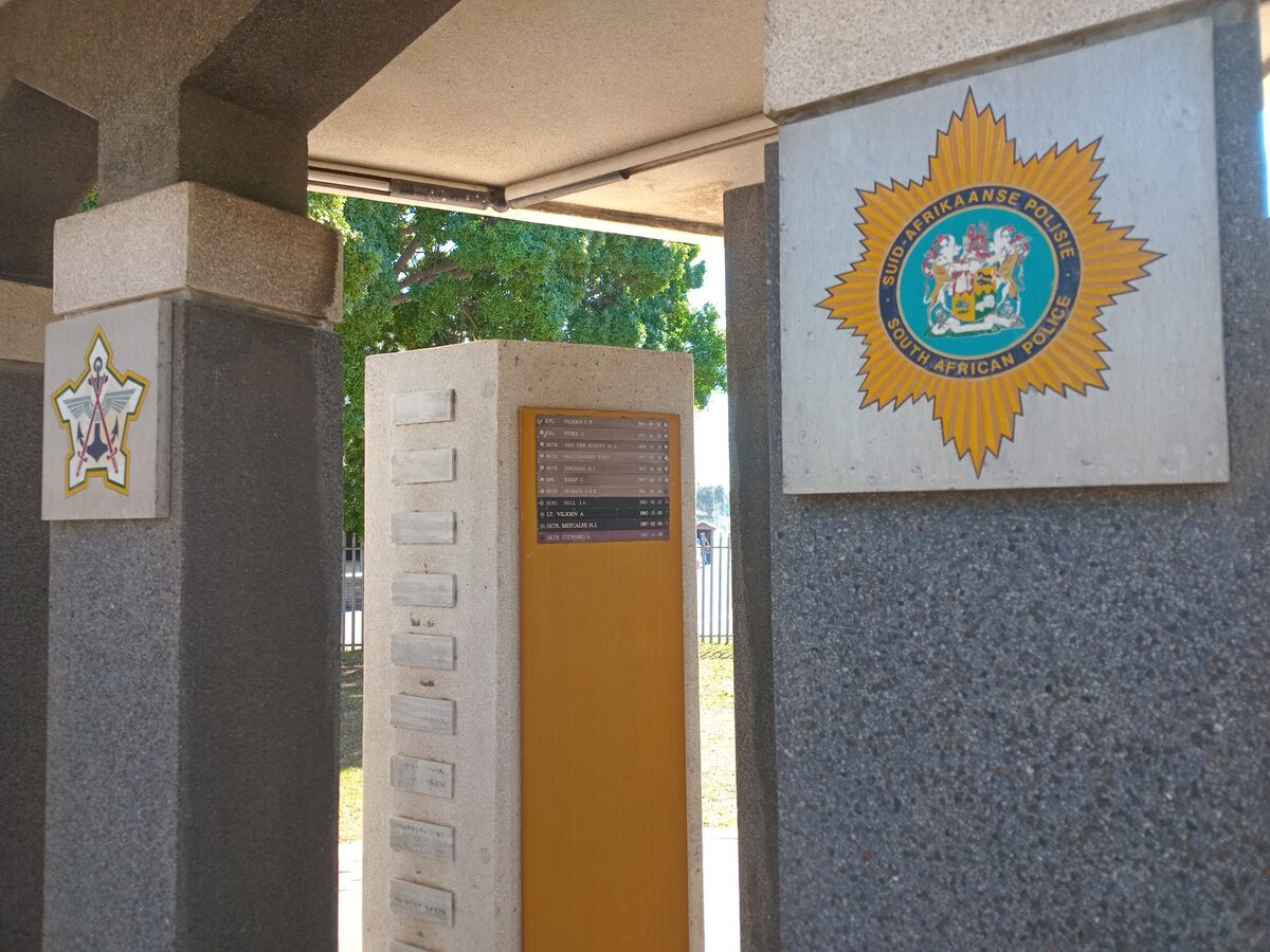 Cape Town restores memorials, and replaces 23 damaged and missing plaques across the metro