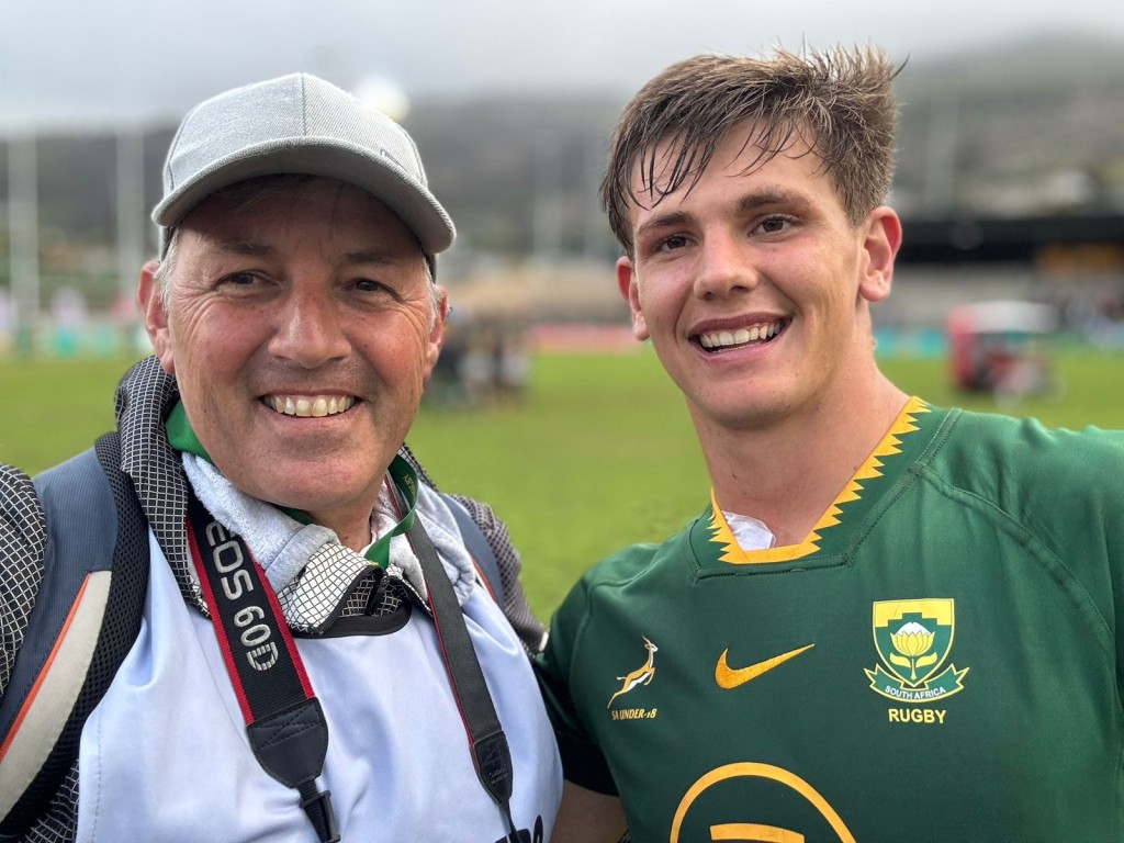 Thys Lombard and Springbok Markus Muller, who Thys photographed from his schoolrugby days.