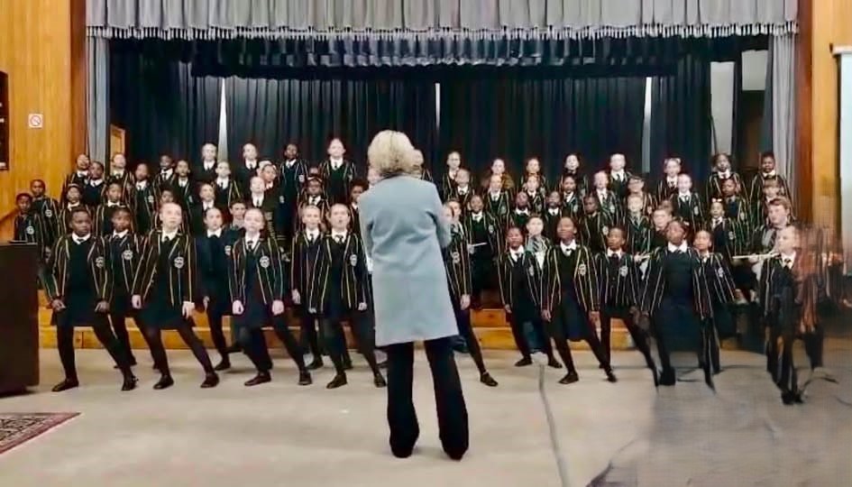 Allegretto Eisteddfod - Seniorkoor van Truida Kestell deur na tweede rondte