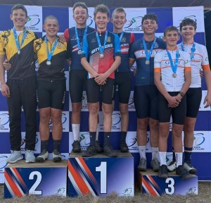 Witteberg-fietsryers blink uit by Vrystaatskole-kompetisie