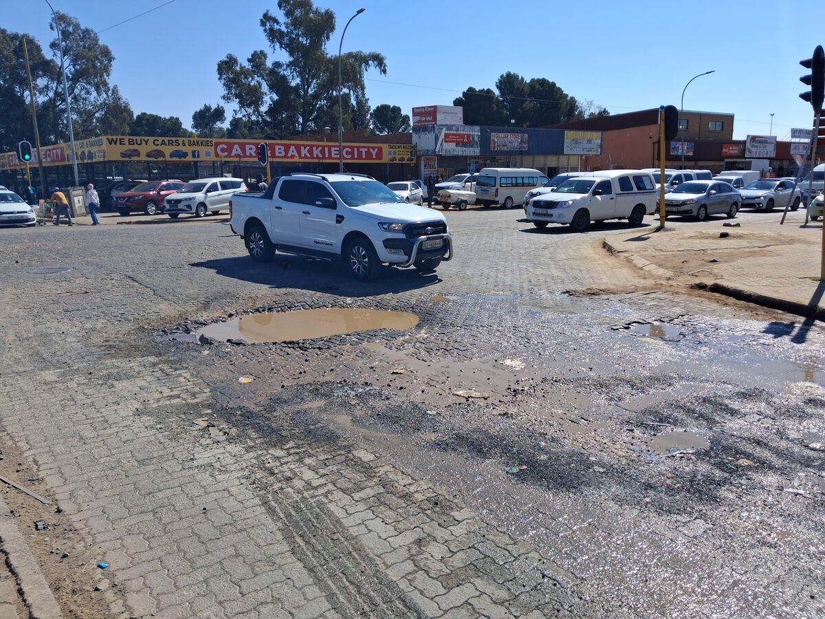 WATCH | Northern Cape government’s R98 m ‘Yellow Fleet’ idle as city crumbles