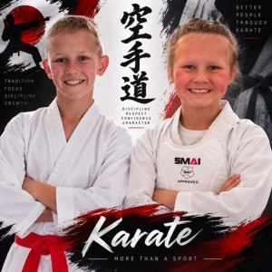 Alexa en Calum Meyer skitter by nasionale karate-kampioenskappe