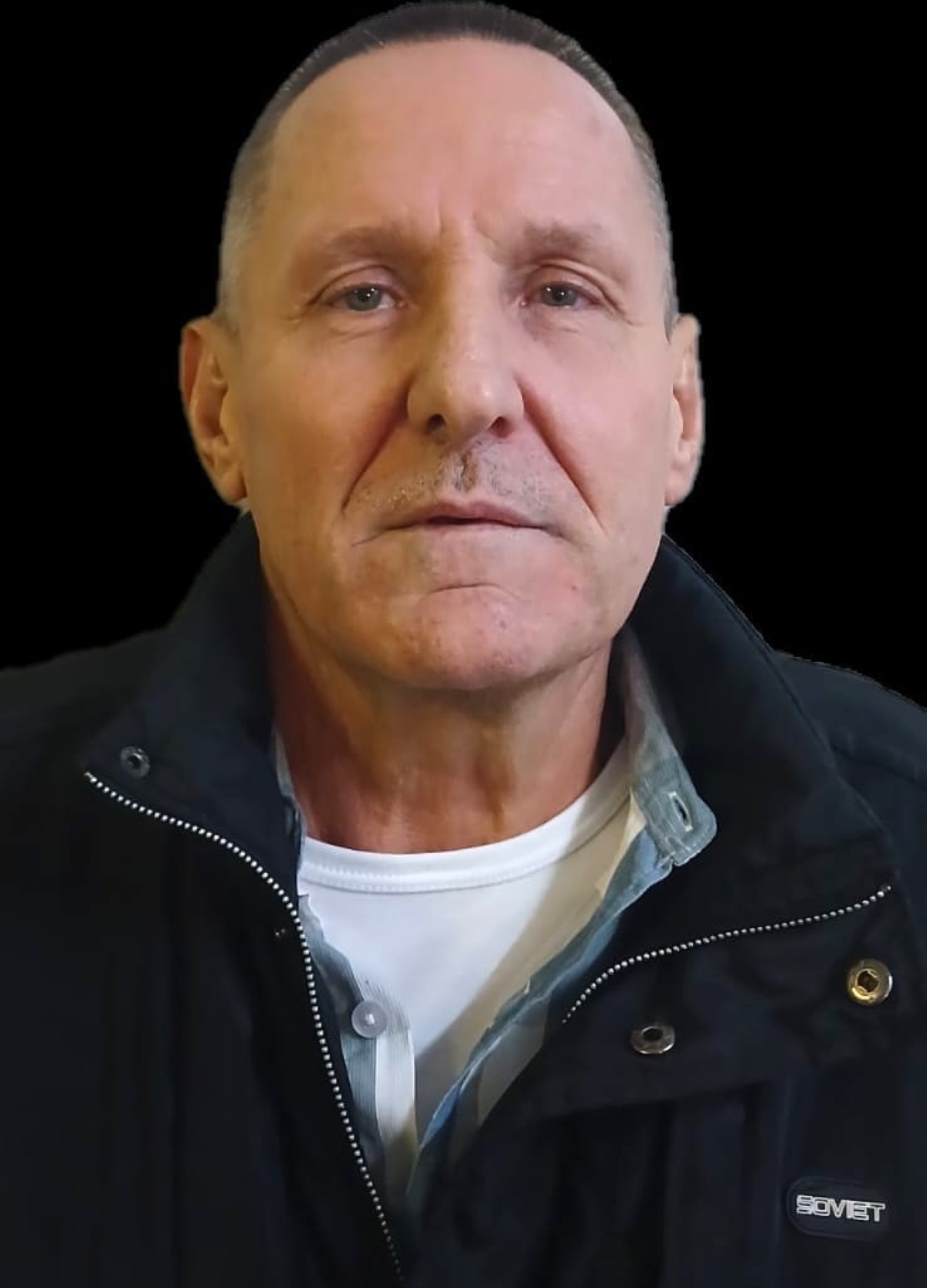 Gewese polisie-offisier erken skuld op aanklagte van bedrog en geldwassery