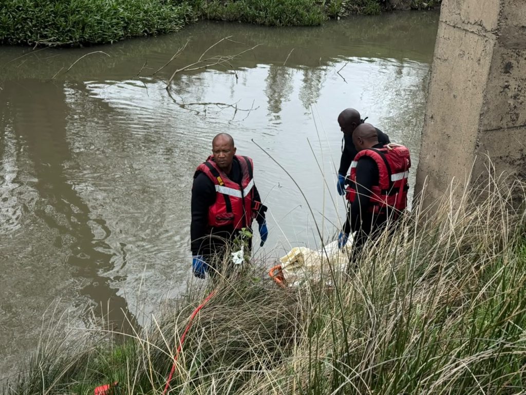 Rescue team members