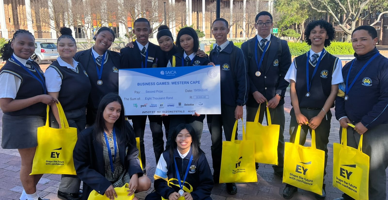 Die leerders van die Hoërskool Weston.