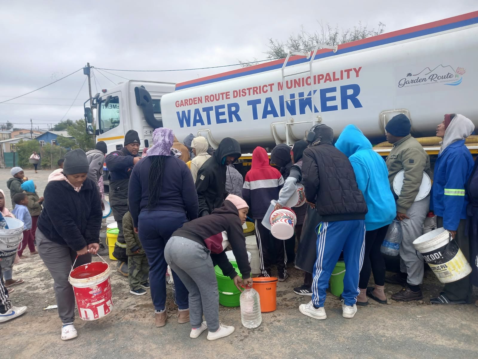 Storm leaves Beaufort West residents without water.