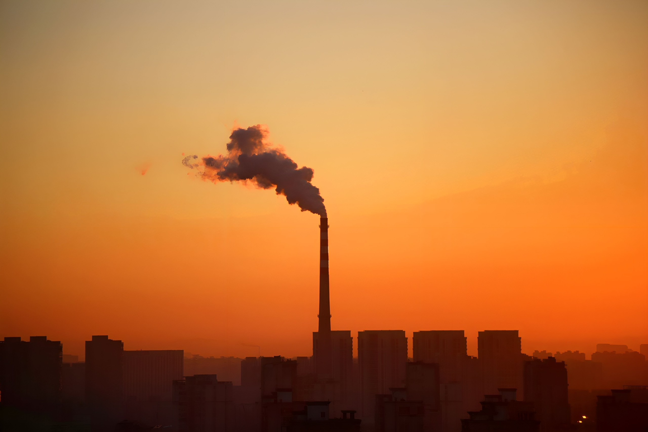 Air pollution can lead to serious bacterial infections. Photo: Pexels