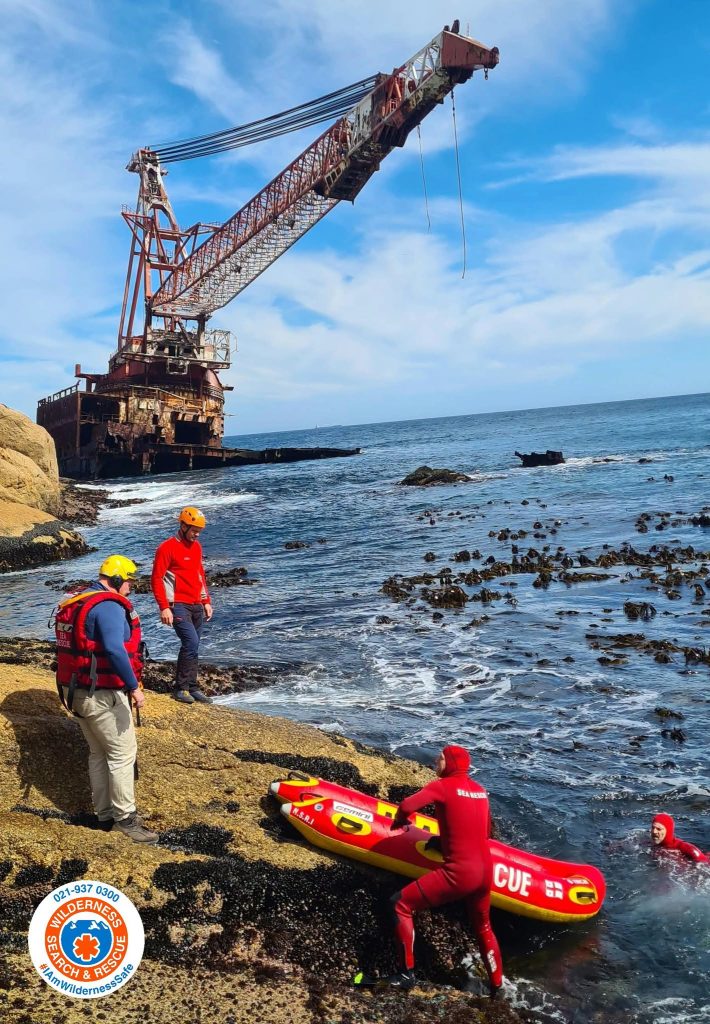 The rescue mission near Boss 400 wreck.