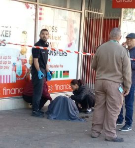 Young Somerset West woman helps deliver baby on CBD street