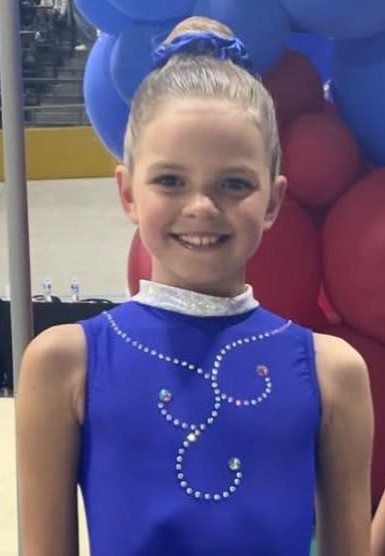 Ritmiese gimnaste skitter by Nasionale Kampioenskappe
