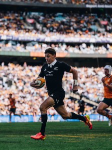 Rampant All Blacks crush Wallabies 43-21 to extend dominance