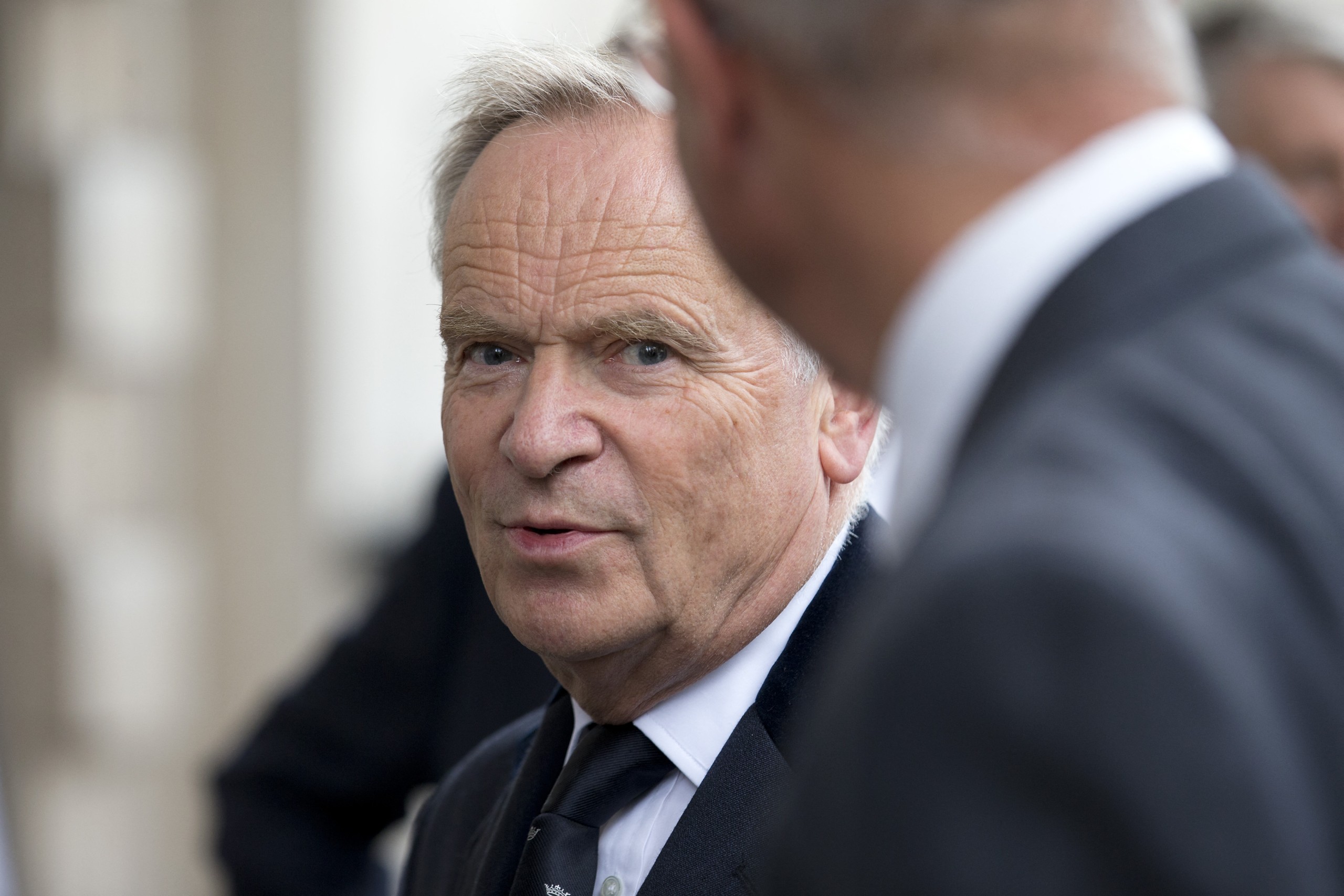 Jeffrey Archer dies at age 86.