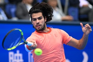 Alcaraz through to Japan Open semi-finals, Fils crashes out