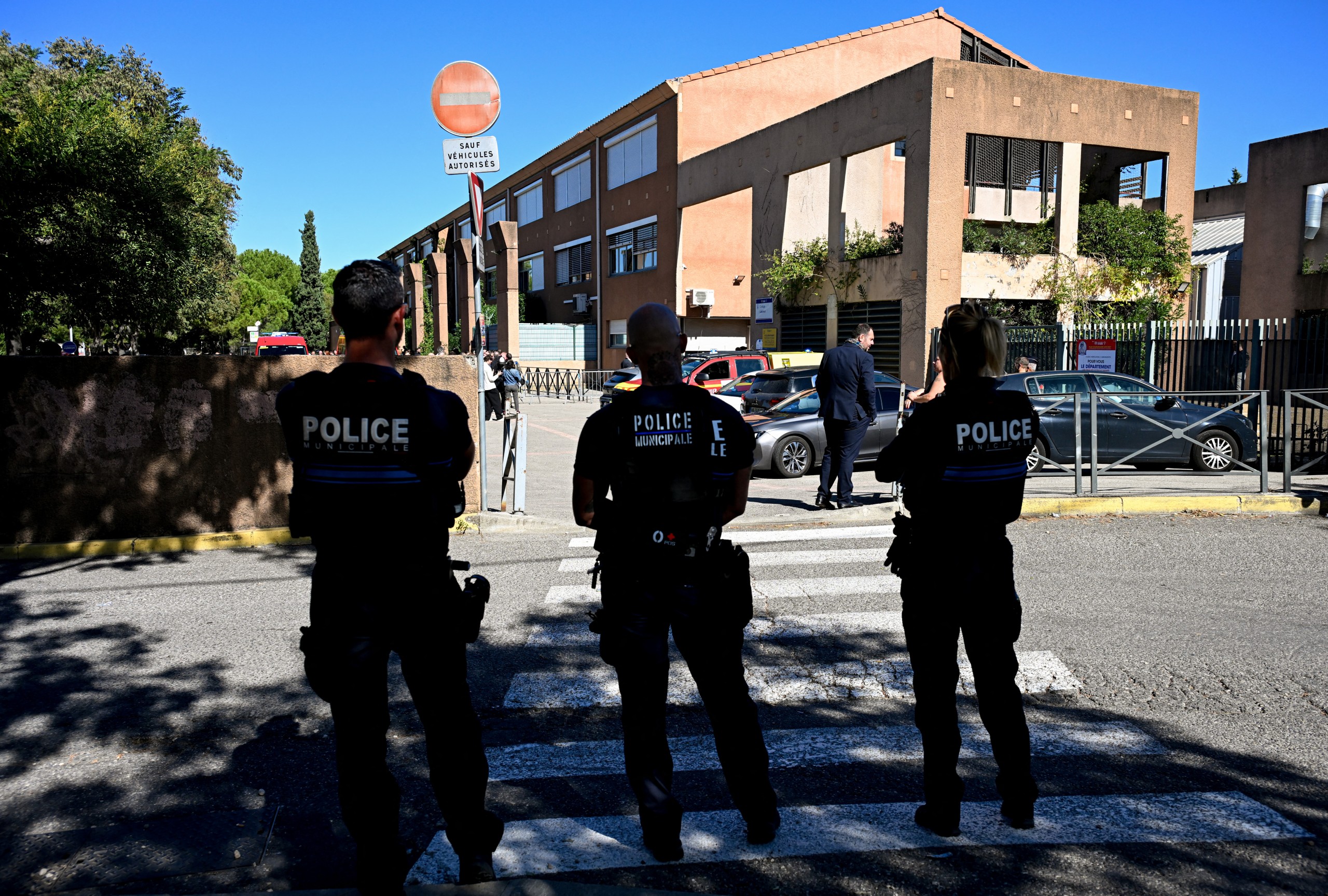 A teenager opened fire at a school in Aubagne, France, with a hunting rifle, injuring the headmaster and a teacher.