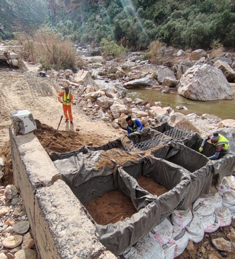 Clearing of minor culvert on N12.