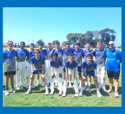 Hoërskool Marais Viljoen o.14A krieketspan skitter in Durban