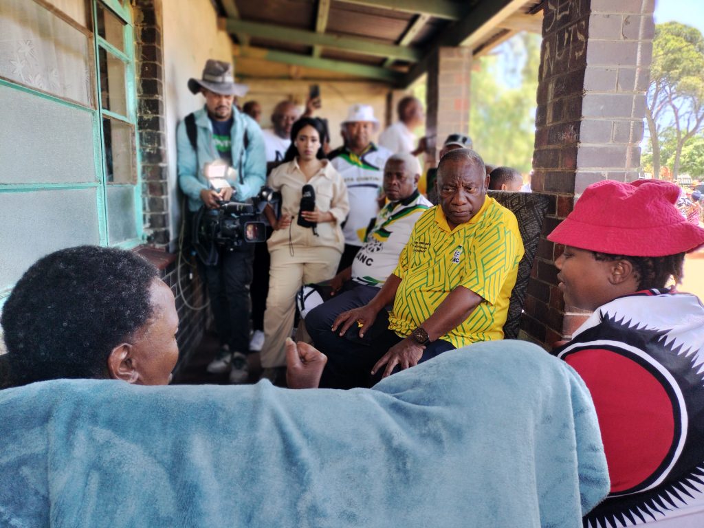 President Cyril Ramaphosa visiting residents in Batho