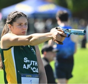 Megan Kleynhans is Afrika o.17 Laser Run-kampioen!