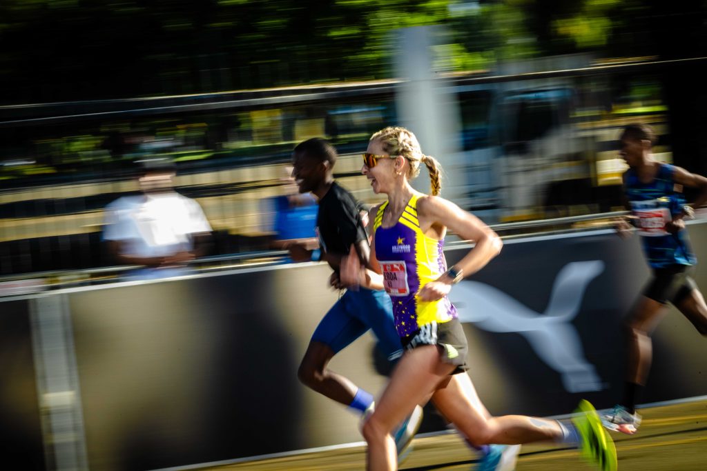 erda Steyn in action during the Absa Run Your City Mangaung 10K. PHOTO: Tobias Ginsberg