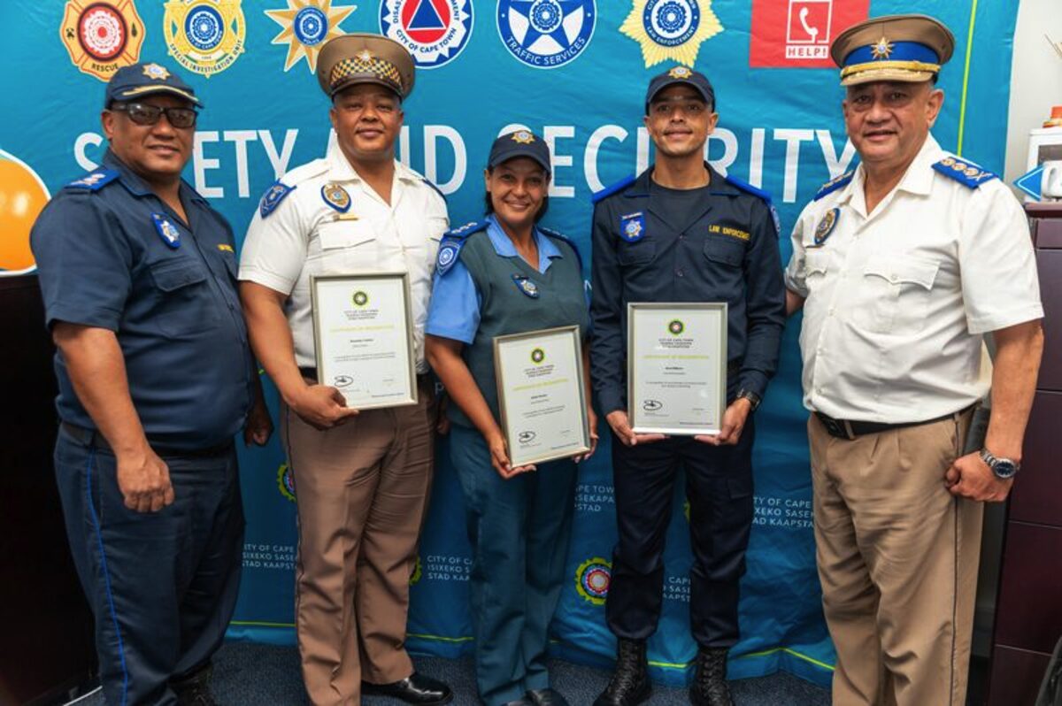 Cape Town’s safety and security directorate pays tribute to three officers for individual acts of bravery