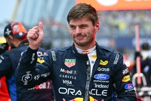 Max masters Marina Bay madness after Russell’s early exit