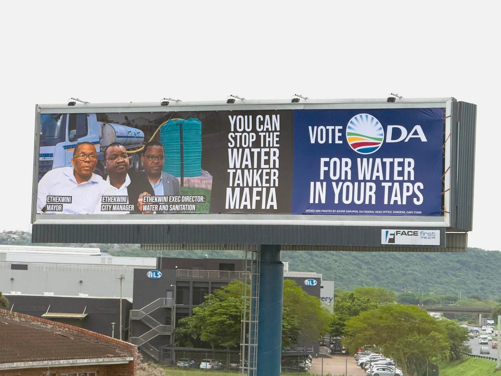 The billboard space along Durban's N2 highway now stands empty after the DA's water tanker campaign message was removed.