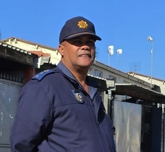 Manenberg gangs pose as taxi marshals, extort operators at pick-up points