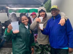 Uppie bied Groot sport tydens Groot Interjol