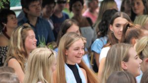 Erries hou suksesvolle tennisfees