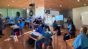 Worcester Gimnasium Gr 12’s leer oor die bediening van wyn