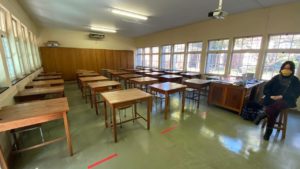 Hoër Meisieskool Oranje: Skoolgaan by die huis