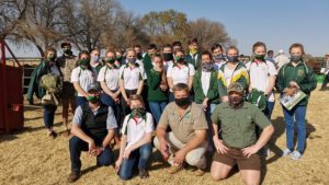 Hoërskool Salomon Senekal leer van veekunde