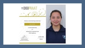 Hoër Meisieskool Paarl leerder presteer tydens ATKV Redenaarsplatvorm